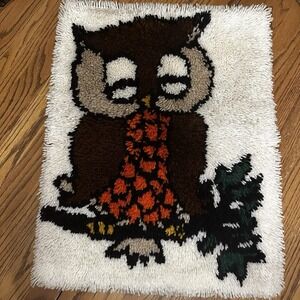 Vintage Owl Wall Hanging Sitting On Branch Latch Hook Yarn Rug 21"x27"
